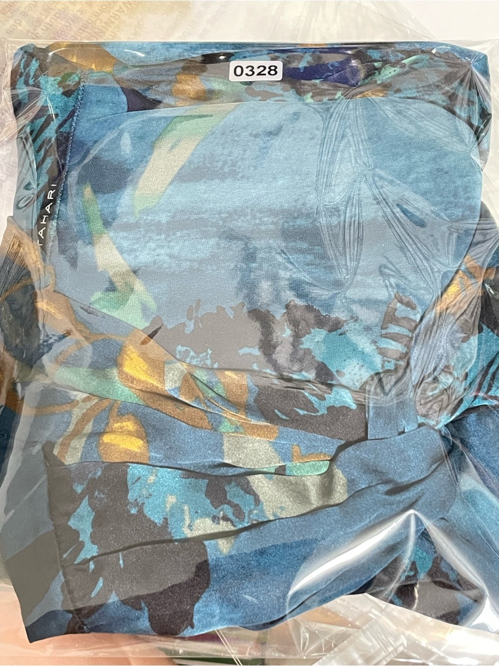 Elie Tahari Blue Abstract Floral Faux Tie Neck Shell Blouse Medium - Picture 7 of 8